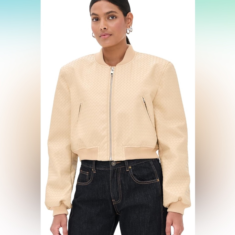 NWT LIONESS WOVEN BOMBER💕